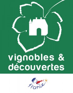 logo-vignobles-et-decouvertes-234x300